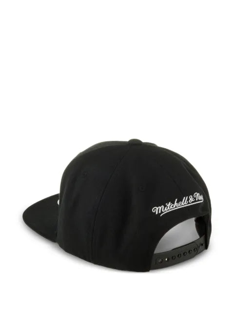 Mitchell & Ness Pittsburgh Penguins embroidered baseball cap
