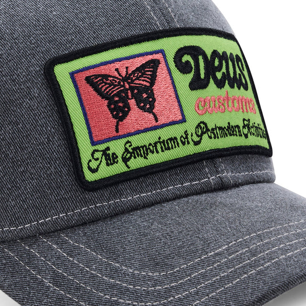 Deus Slapstick Trucker: Black