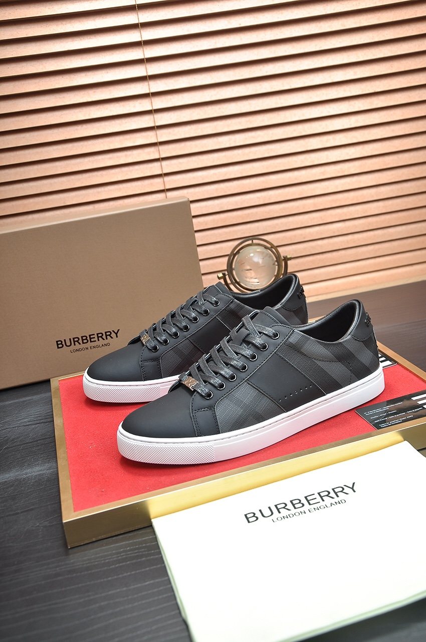 Burberry Black Check Low-Top Sneakers
