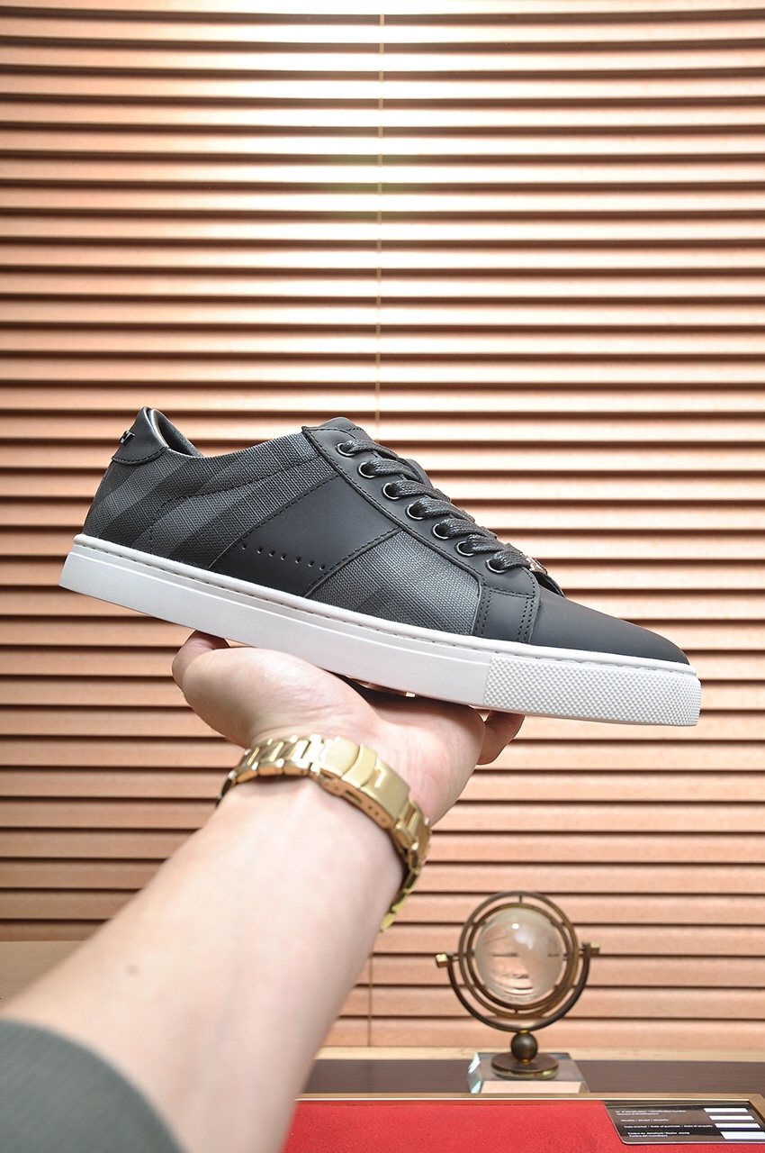 Burberry Black Check Low-Top Sneakers