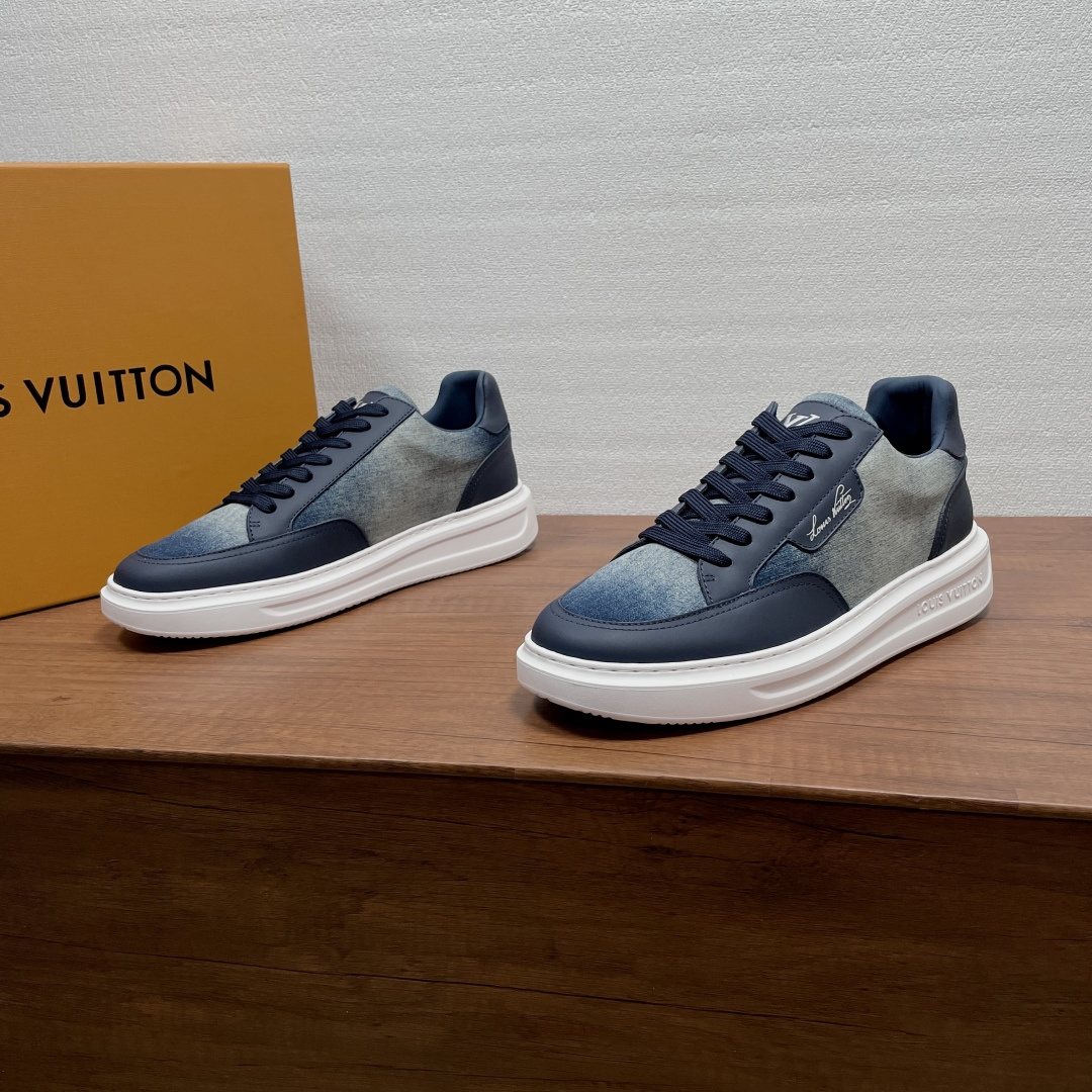 Louis Vuitton Textured Low-Top Sneakers