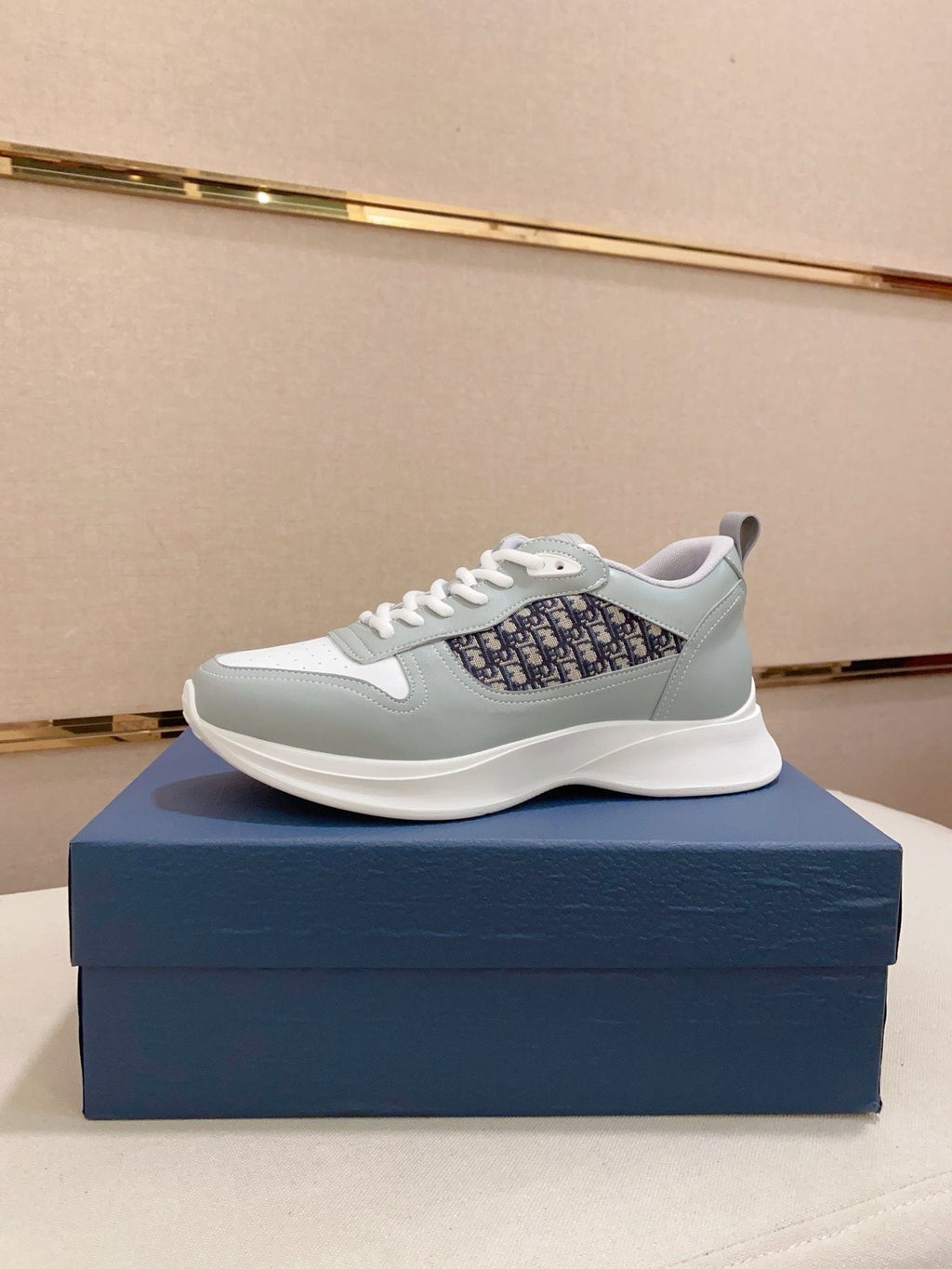 Dior B30 Low-Top Sneakers - White Sole With Rounded Tread Details