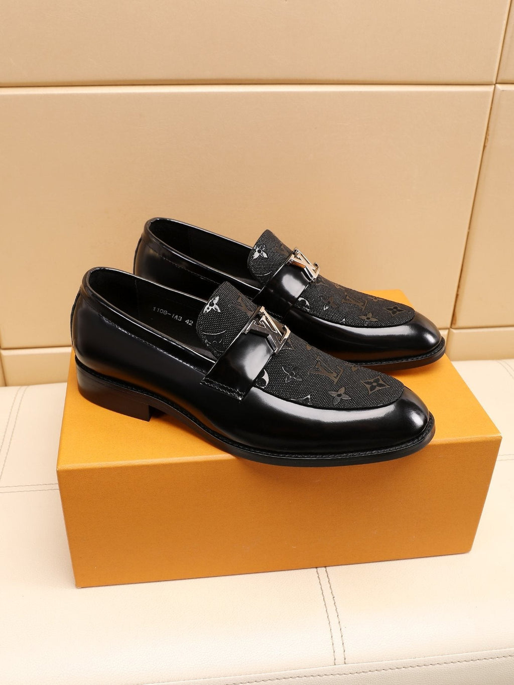 Louis Vuitton Patterned Vamp Loafers