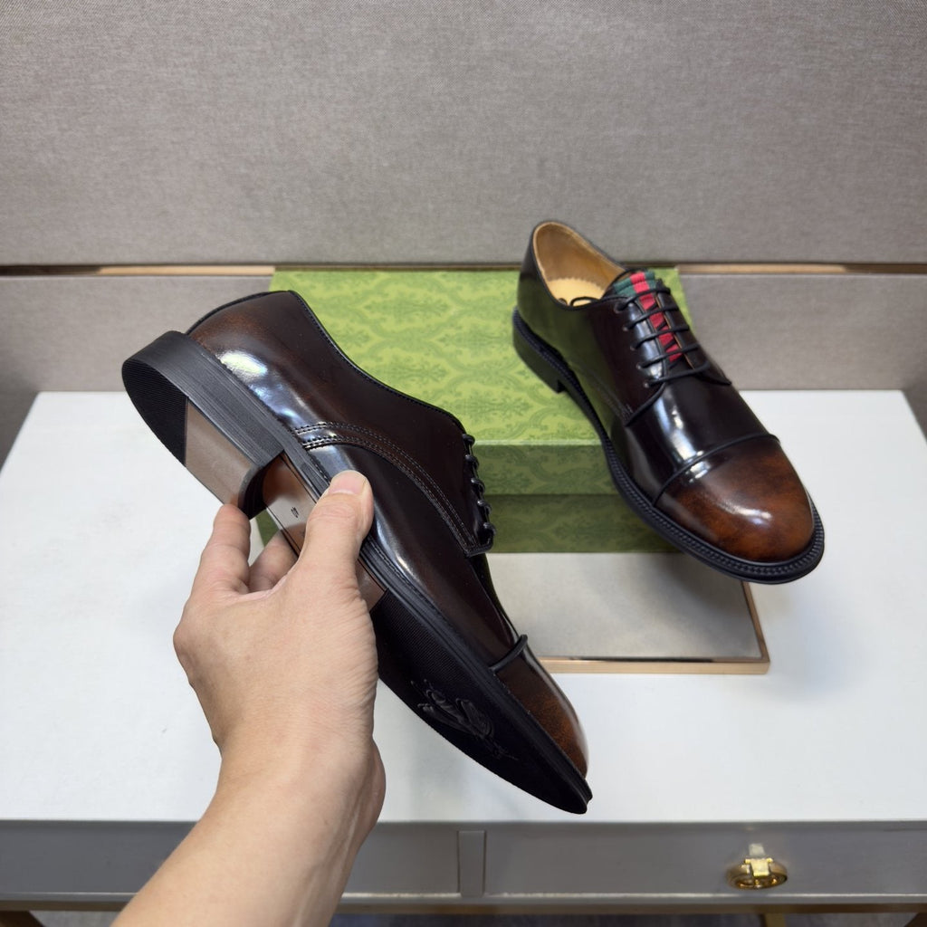 Gucci Men's Stripe-Accent Lace-Up Dress Shoes